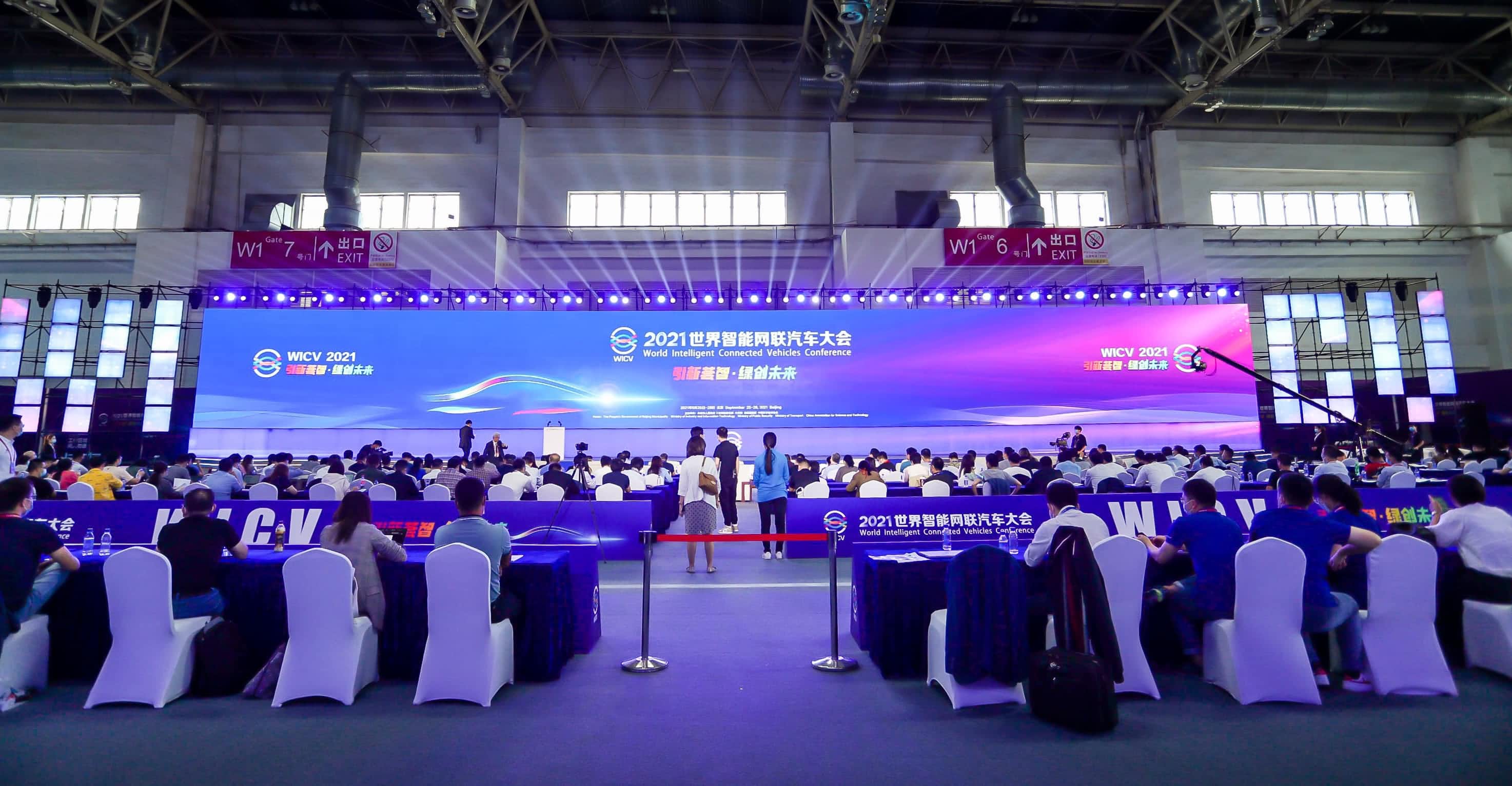 �۽�������������������� ����������̸�Զ���ʻ��������֮·